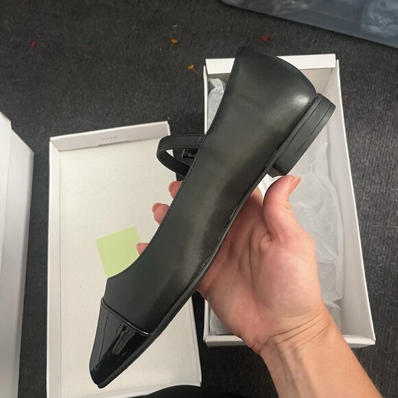 Tahari NEW Size 7 Loft Mary Jane Patent Toe Black Round Flat Shoes - Picture 4 of 6